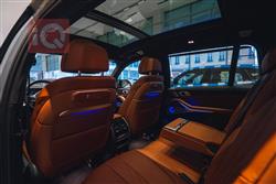 بی ئێم دەبڵیو X7